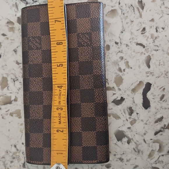Louis Vuitton Damier Sarah Long Wallet - Picture 16 of 17